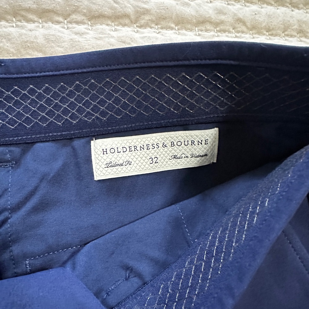 HOLDERNSS & BOURNE The Harwood Short: Navy SIZE 32 NWT - Picture 4 of 6